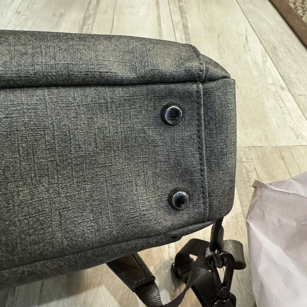 TUMI laptop bag. New without tags. Never been used. So classic - Picture 7 of 15